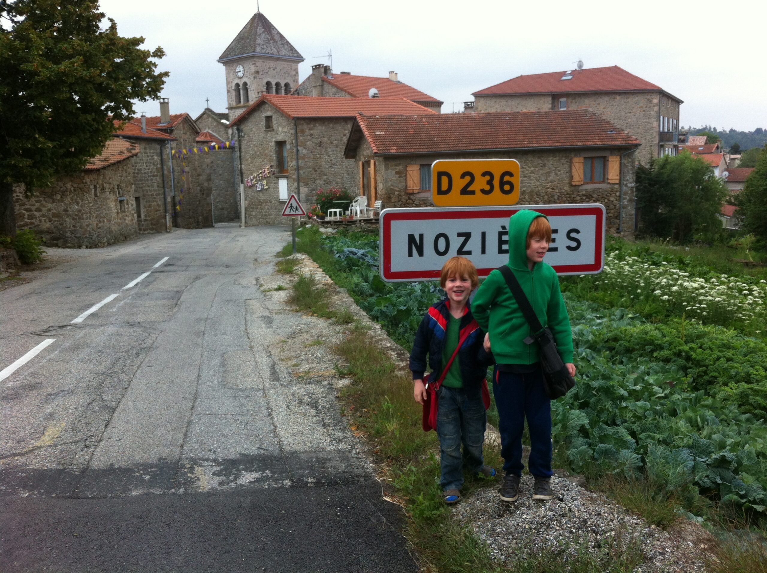Voor de eerste keer naar een Franse school (Charlie 12)